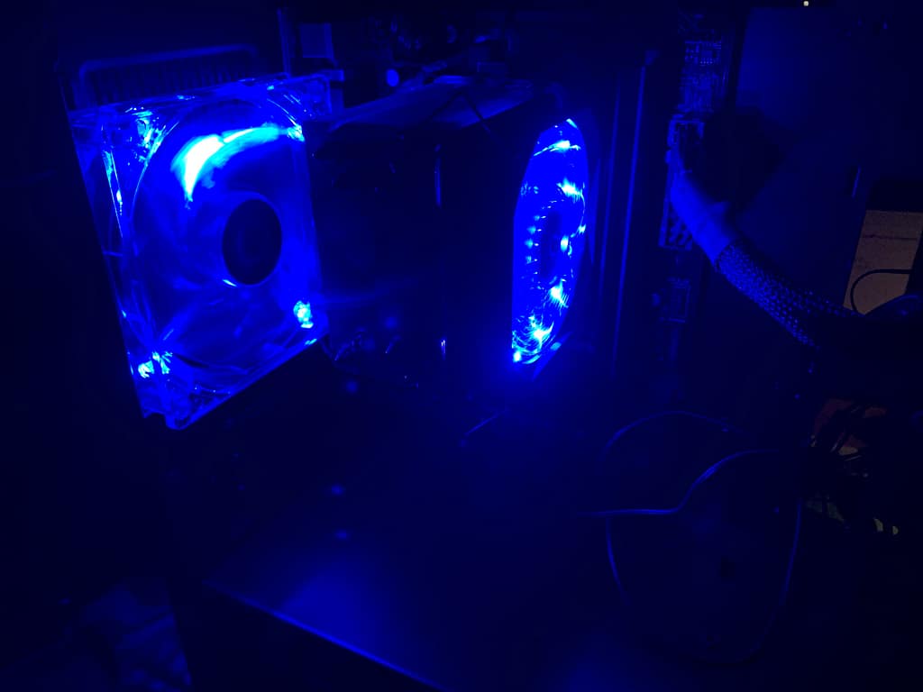 intel 第9世代PC Linuxで光らせている頃
